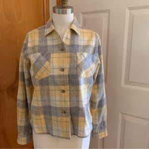 Vintage Fit Pendleton 100% Virgin Wool Plaid Machine Washable Button Up Shirt